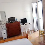 בית הארחה Grandma Vasiliki To Let *