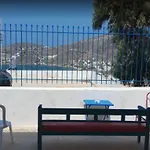 Grandma Vasiliki To Let איוס חורה