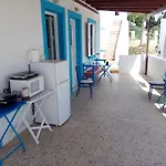 בית הארחה Grandma Vasiliki To Let איוס חורה