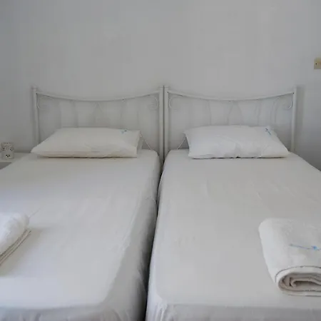 Grandma Vasiliki To Let