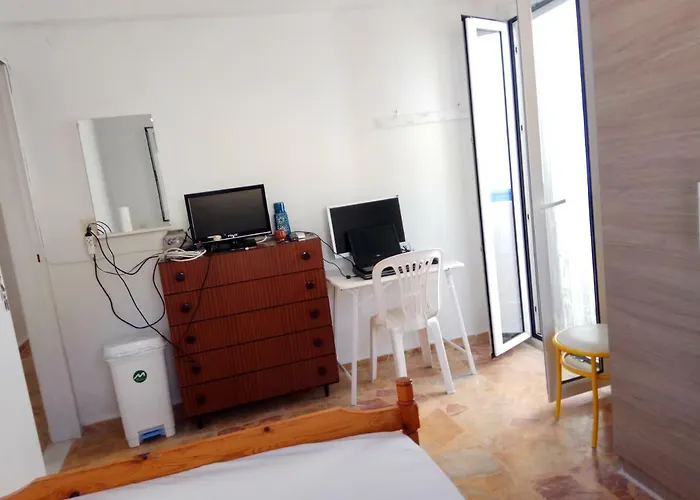 Gasthuis Grandma Vasiliki To Let *