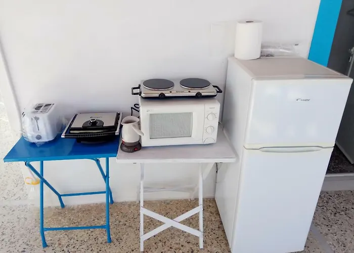 Grandma Vasiliki To Let *