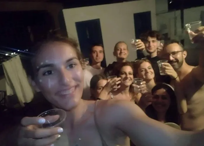 Grandma Vasiliki To Let Gasthuis